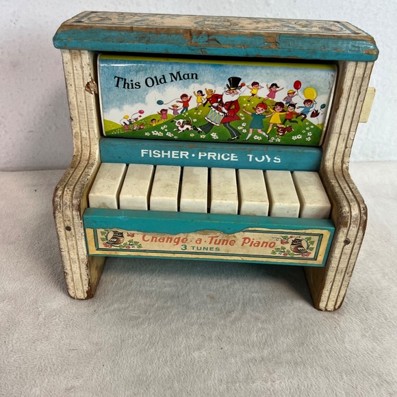 Vintage 1969 Fisher Price Toys Change a Tune Piano No. 910 with 3 Tunes WORKING - Picture 2 of 10